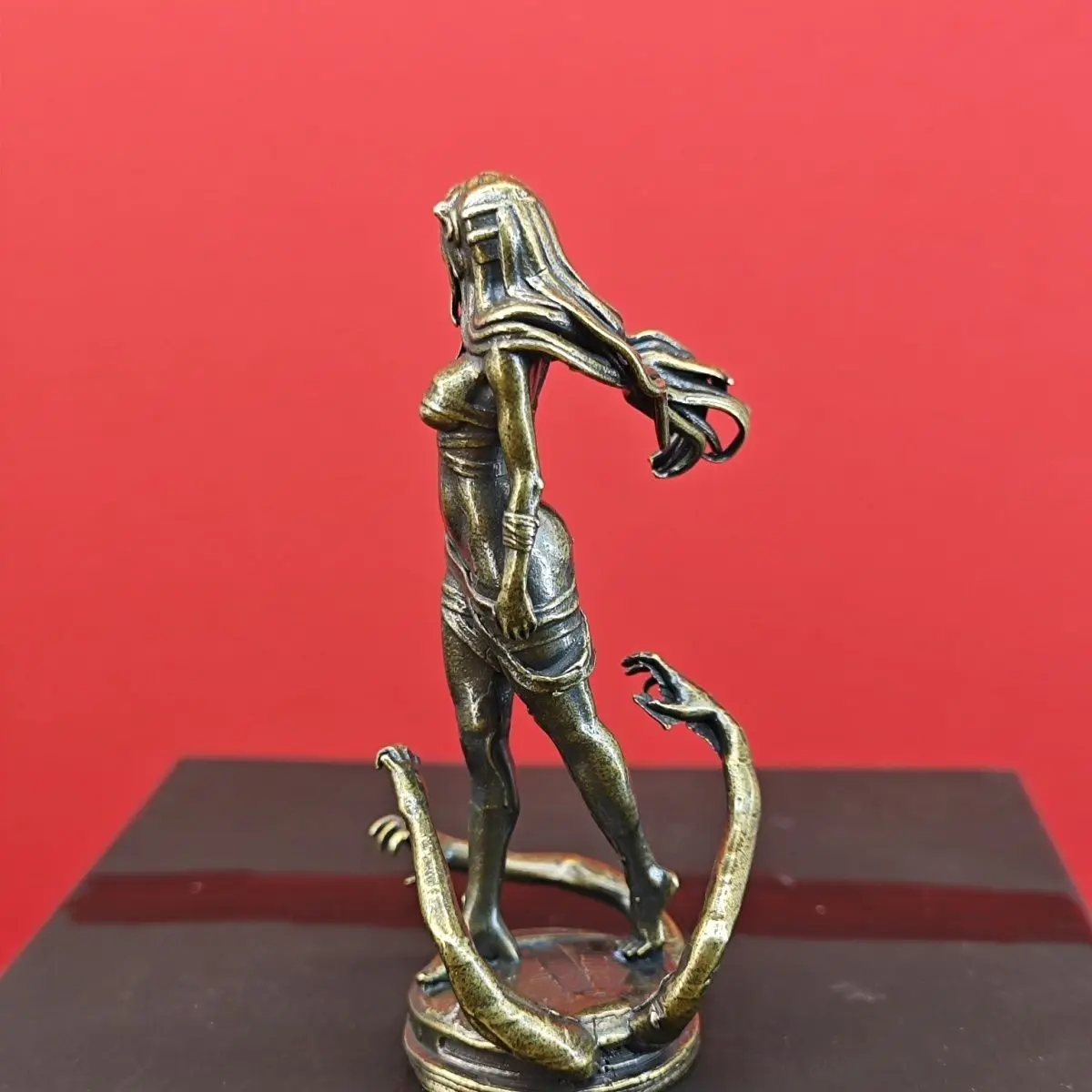 6.2cm/2.44inch Brass Anime Girl Statue- Elegant Pose Mini Figurine for Desktop and PC Case Decor