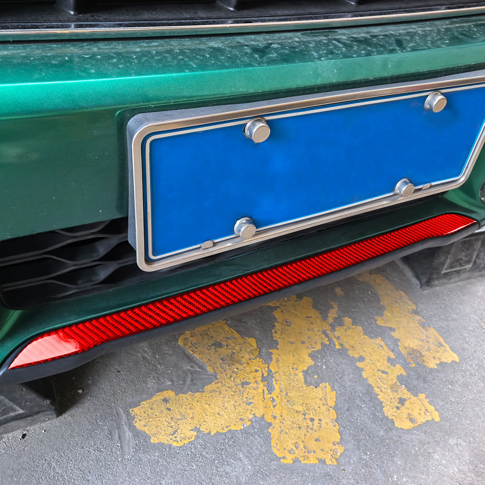 Red Carbon Fiber Rear License Plate Lower Trim Strip Exterior Decor Sticker FOR MINI F60 Countryman Cooper 17-23 Car Accessories
