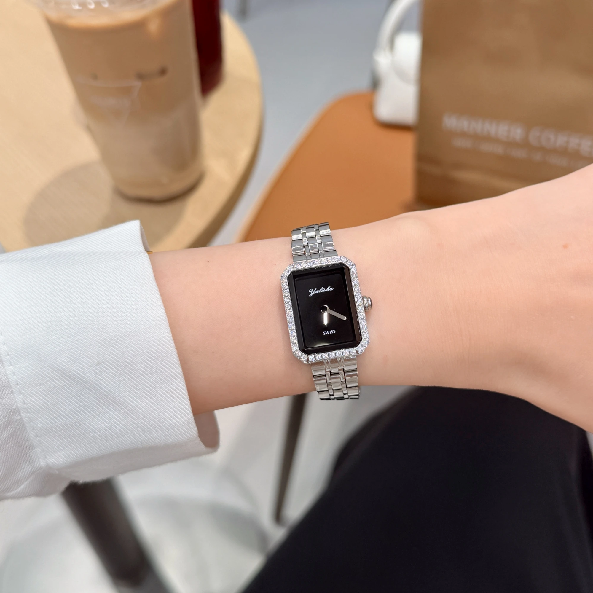 Top Brand Square Full Diamond Women's Watch Simple Luxury Elegant Fashion Quartz Watch Niche Casual Business Women's Gift Table