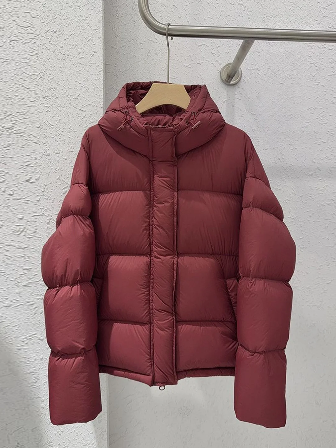 

Модная утепленная хлопковая куртка с капюшоном, новинка зимы, свободная повседневная универсальная куртка-пуховик в корейском стиле, теплая, прямого кроя