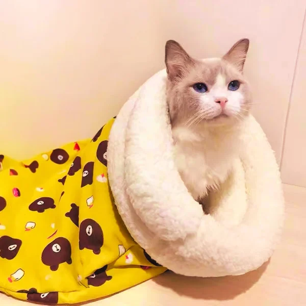 Winter Warm Cat Sleeping Bag Soft Plush Cat Bed Comfortable Pet Bed for Cats Small Dogs Kitten Tunnel Nest Cat Accessories