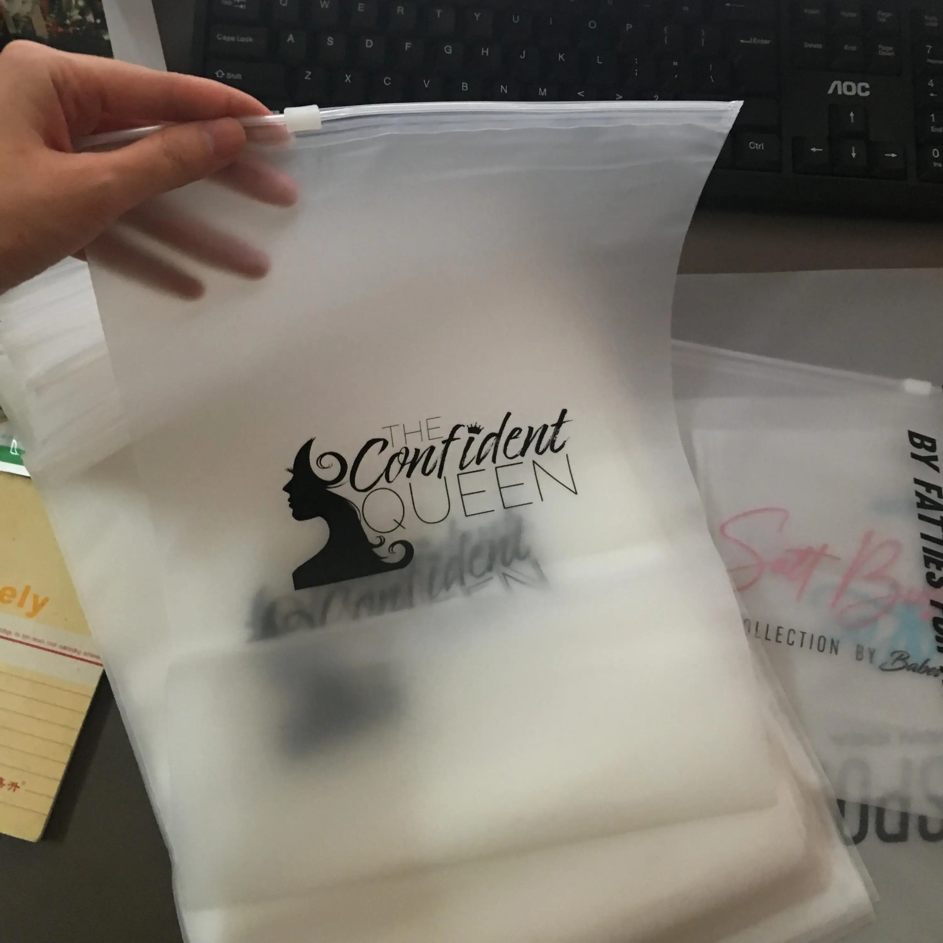 Frosted Plastic Zipper Bags Custom Logo Waterproof Self Seal Reusable Clothing Pouch Travel Storage Packaging Ziplock Bag
