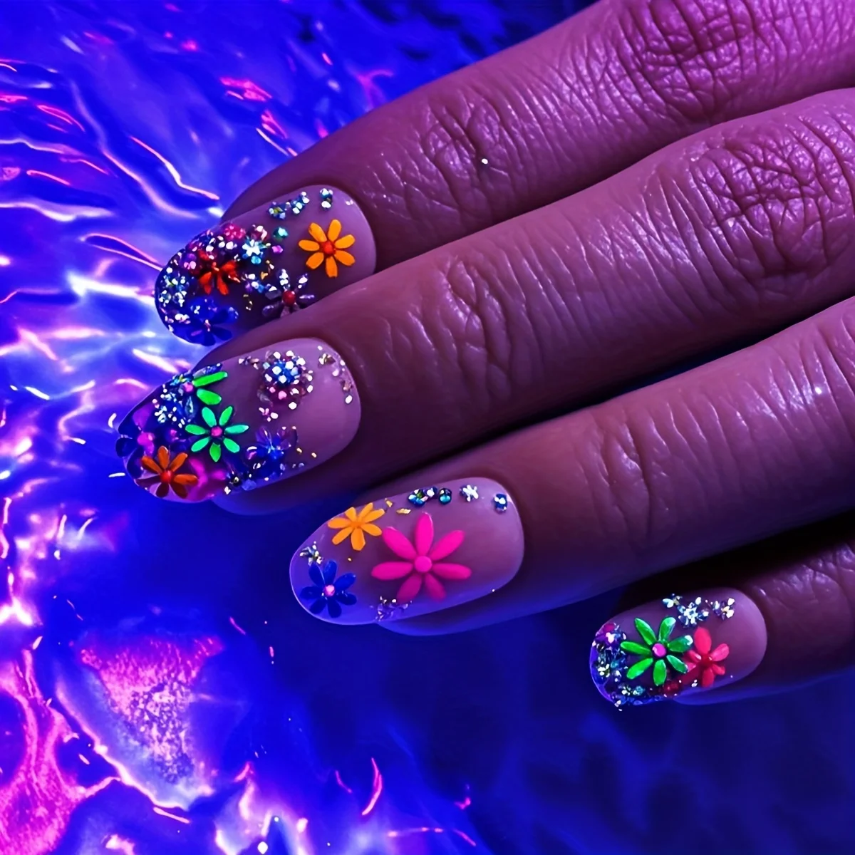 24 Stück leuchtende Nagelaufkleber, selbstklebend, glitzernd, im Dunkeln leuchtende Schmetterlinge, Sterne, Abziehbilder für DIY-Nagelkunst, Fußpflege, Party