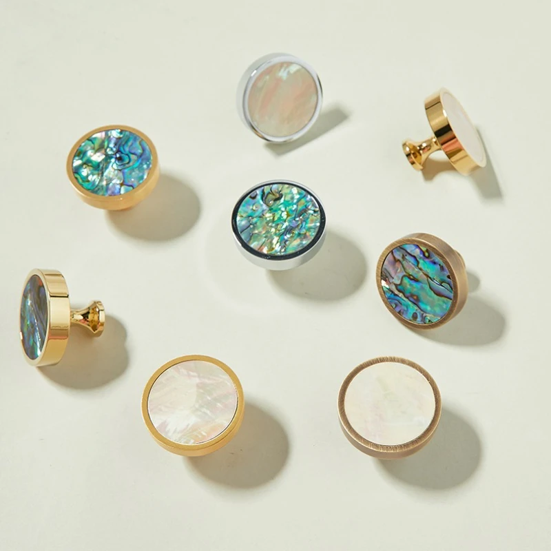 Kenop Lemari Pakaian, Kabinet, Laci, dan Pintu dari Kuningan dengan Desain Cangkang Warna-warni