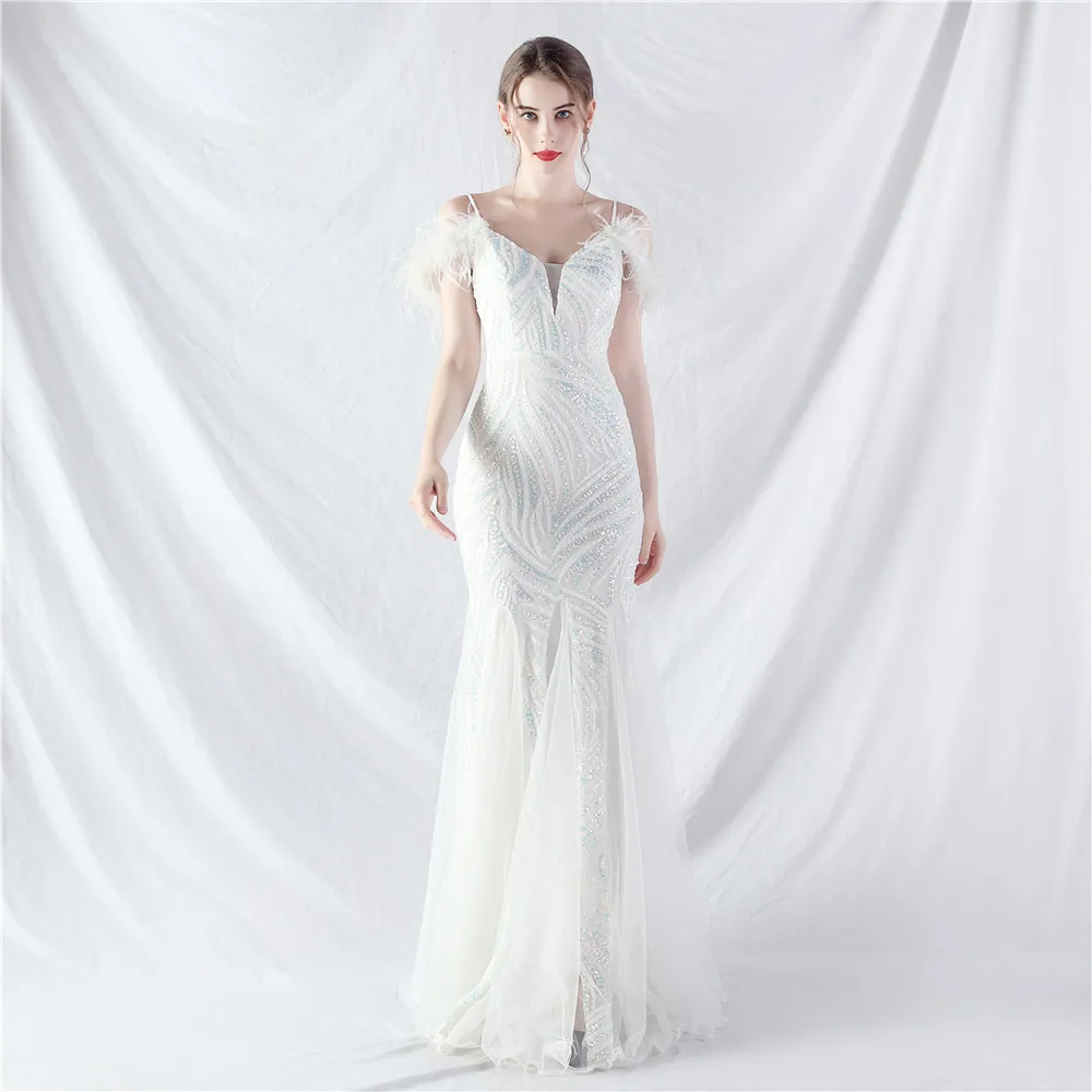 Gorgeous White Evening Dress 2024 Long Spagehetti Straps Stunning Sequined Beading Special Occasion Gowns For Wedding In Stock