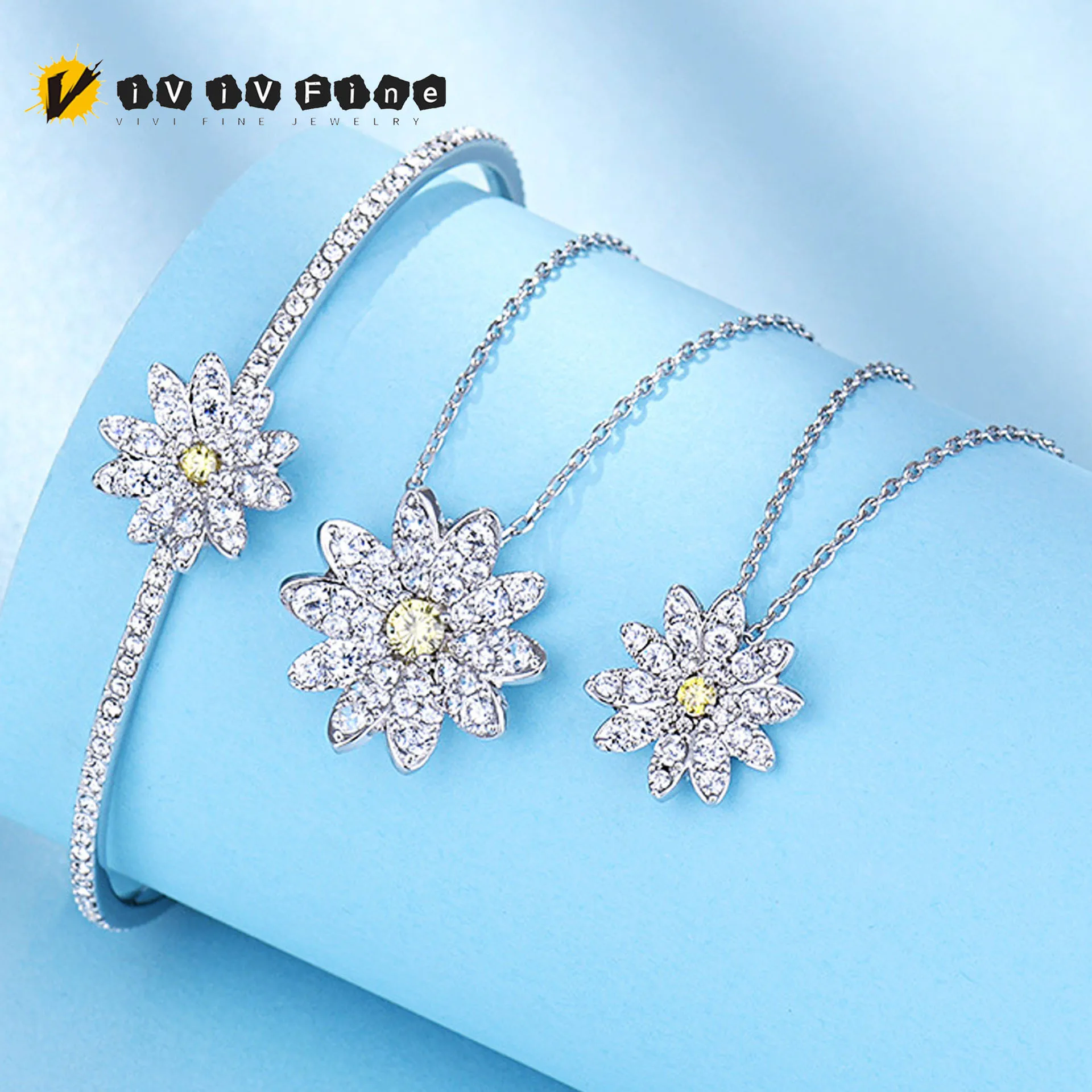 2025 Fashion New Eternal Flower Series Delicate Charm for Women Bracelet Earrings  Jewelry Set Romantic Four Leaf Grass Necklace