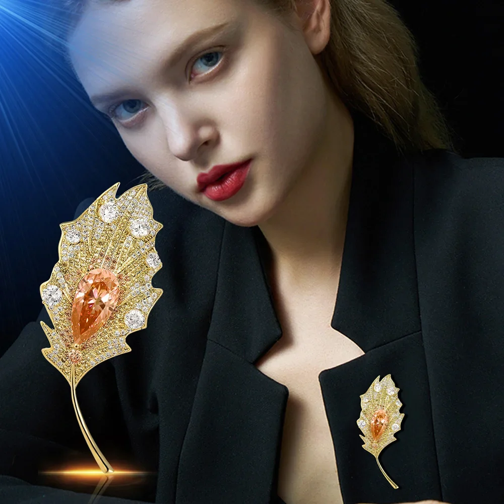 Fashionable Plant Crystal Brooch for Women Inlaid with Zircon Feather Leaf Brooches Badge Clothing Coat Jewelry Accessories