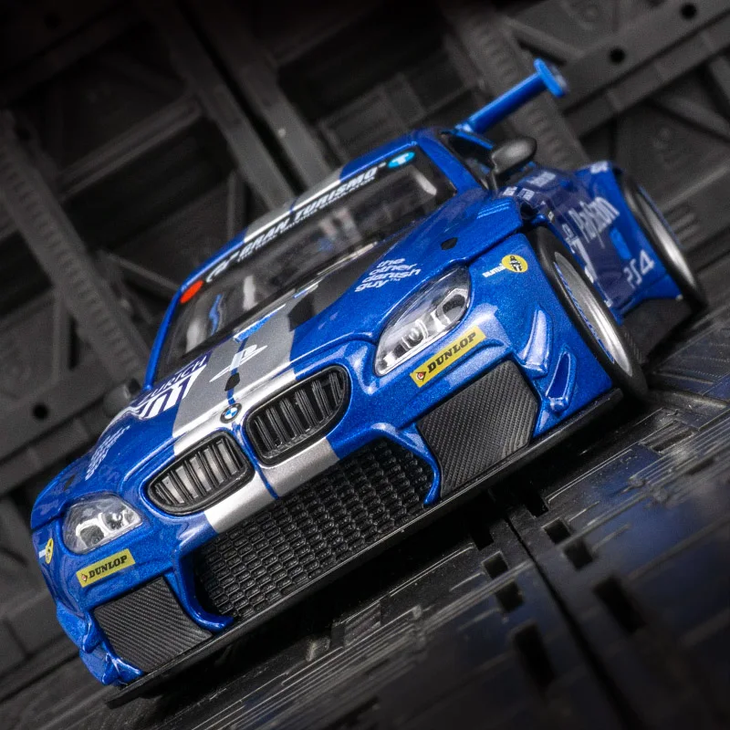 Model mobil olahraga, BMW M6 GT3 Aloi Diecast 1/32 mainan skala Model suara lampu tarik mundur koleksi Model untuk hadiah ulang tahun anak laki-laki