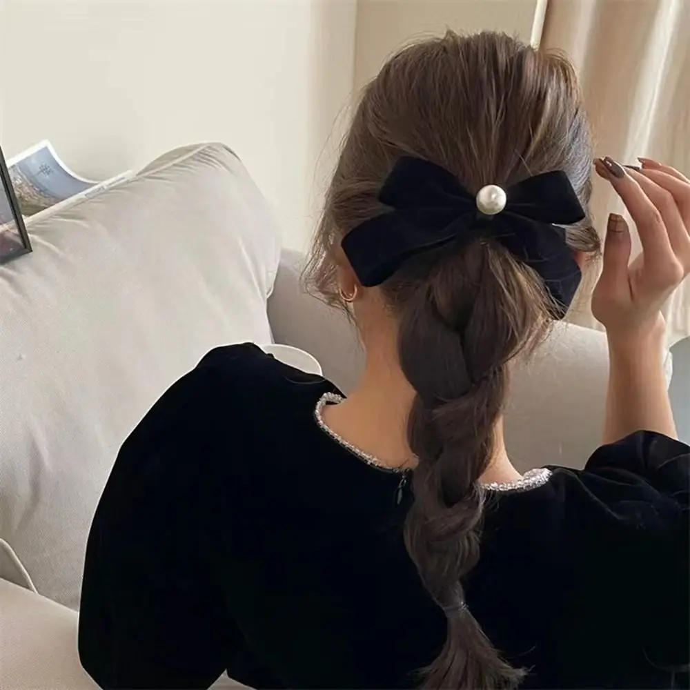 

Retro Pearl Velvet Bow Hair Clip Korean Style Spring Clip Bowknot Hairpin Headdress Hair Accessories Children