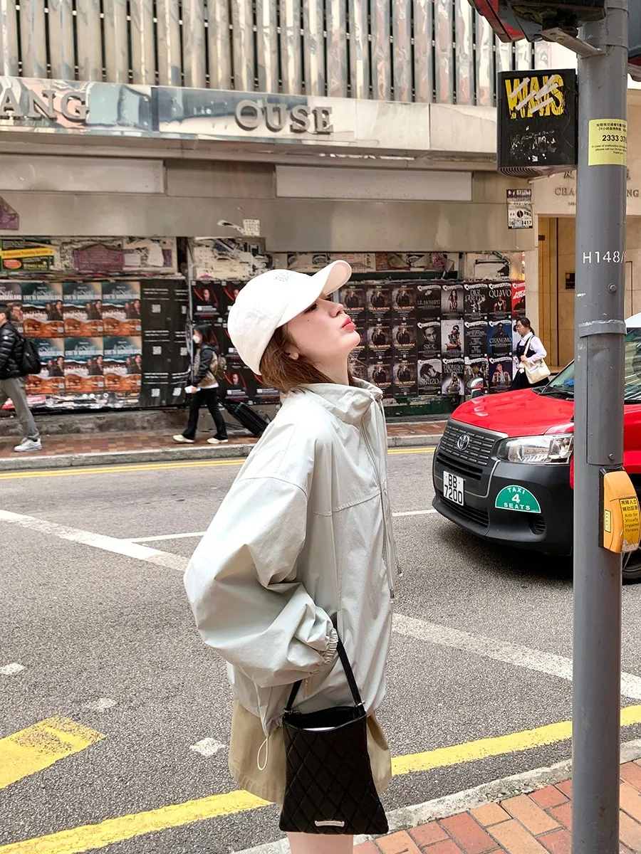 

YANUOYU Mint Bell Lightweight Women's Spring Summer Loose Sun Protection Jaet Windproof Nylon Spandex Zipper Closure Hooded
