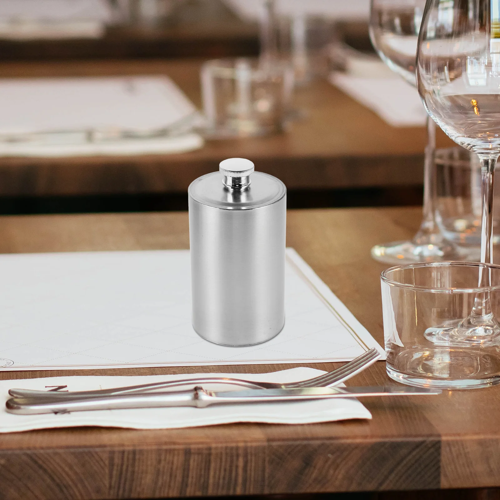 

Metal Flask 750Ml Compact Lightweight Cylindrical Shape for Hiking Trekking Wine Liquor Storage Travel Flask Beverage Holder