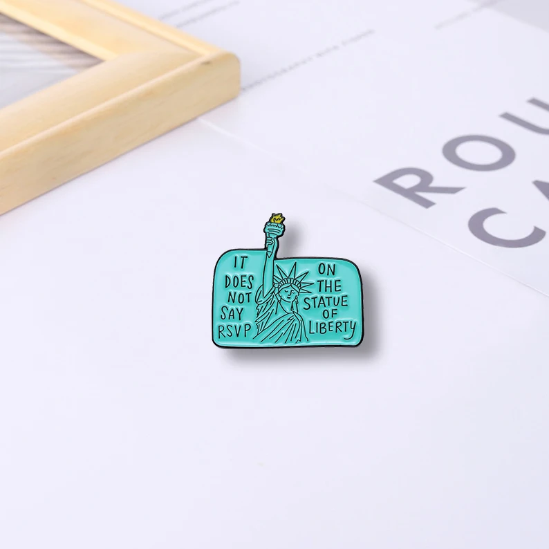 Famous Building Culpture Enamel Pins, The Statue of Liberty Brooches, Lapel Badge, Jewelry Accessories for Friends