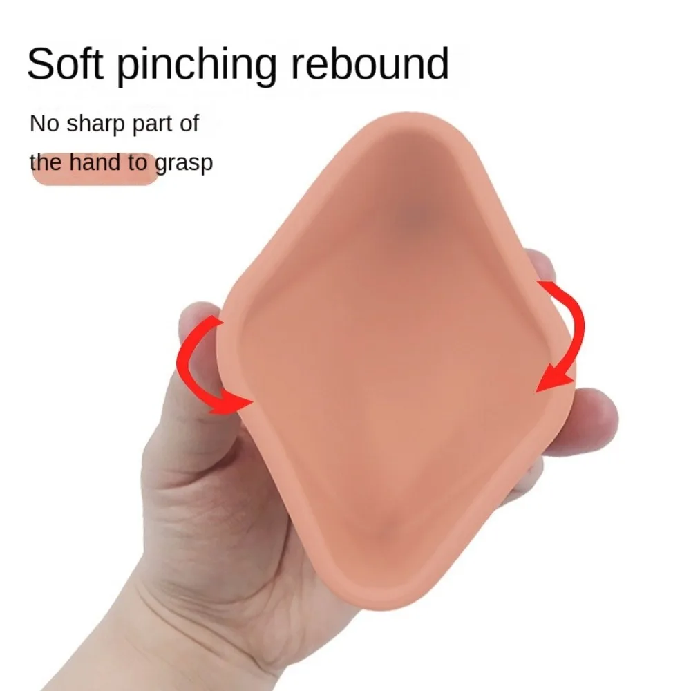 

New Soft Silicone Ice Cube Mold Sealed Leak-proof Freezer Trays Food Containers with Lid Children's Bento Box for Summer