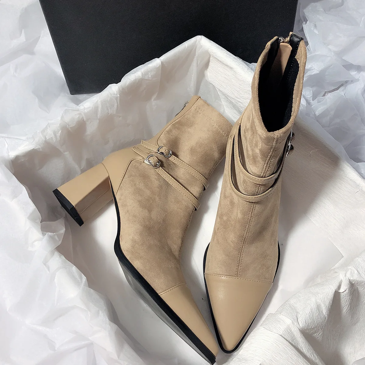 

Women's Boots 2025 Autumn/Winter Thick Heel Pointed Splicing Elastic Skinny Boots Large Short Tube Middle Heel Women's Boots