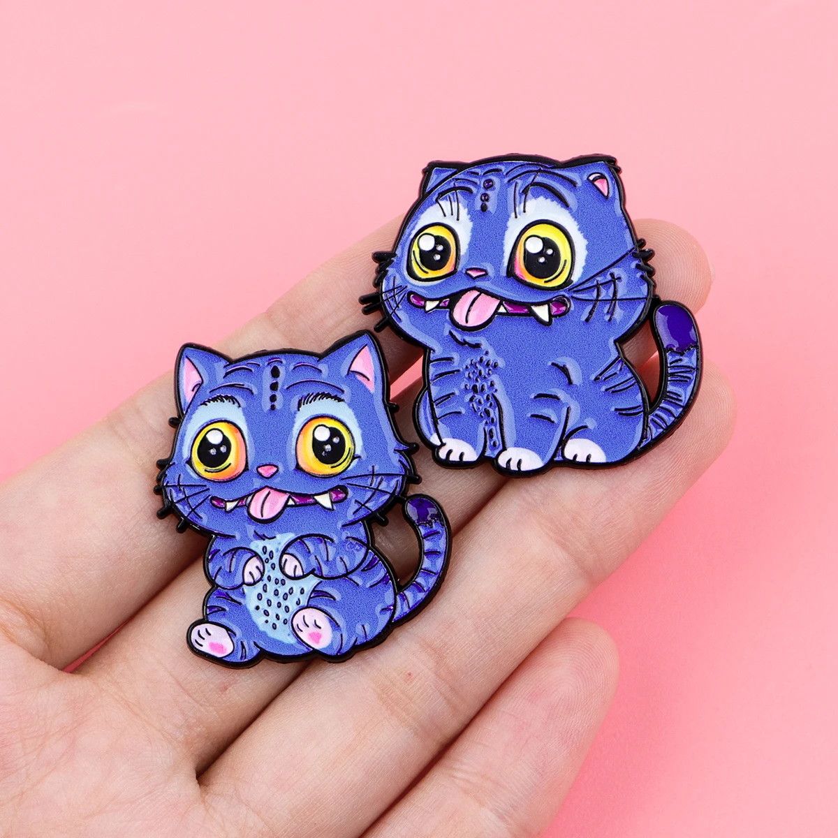 Alfileres esmaltados de tigre bonitos, broches de dibujos animados de Anime, insignia, Pin de solapa para mochila, accesorios de ropa, joyería de película, regalos de cumpleaños