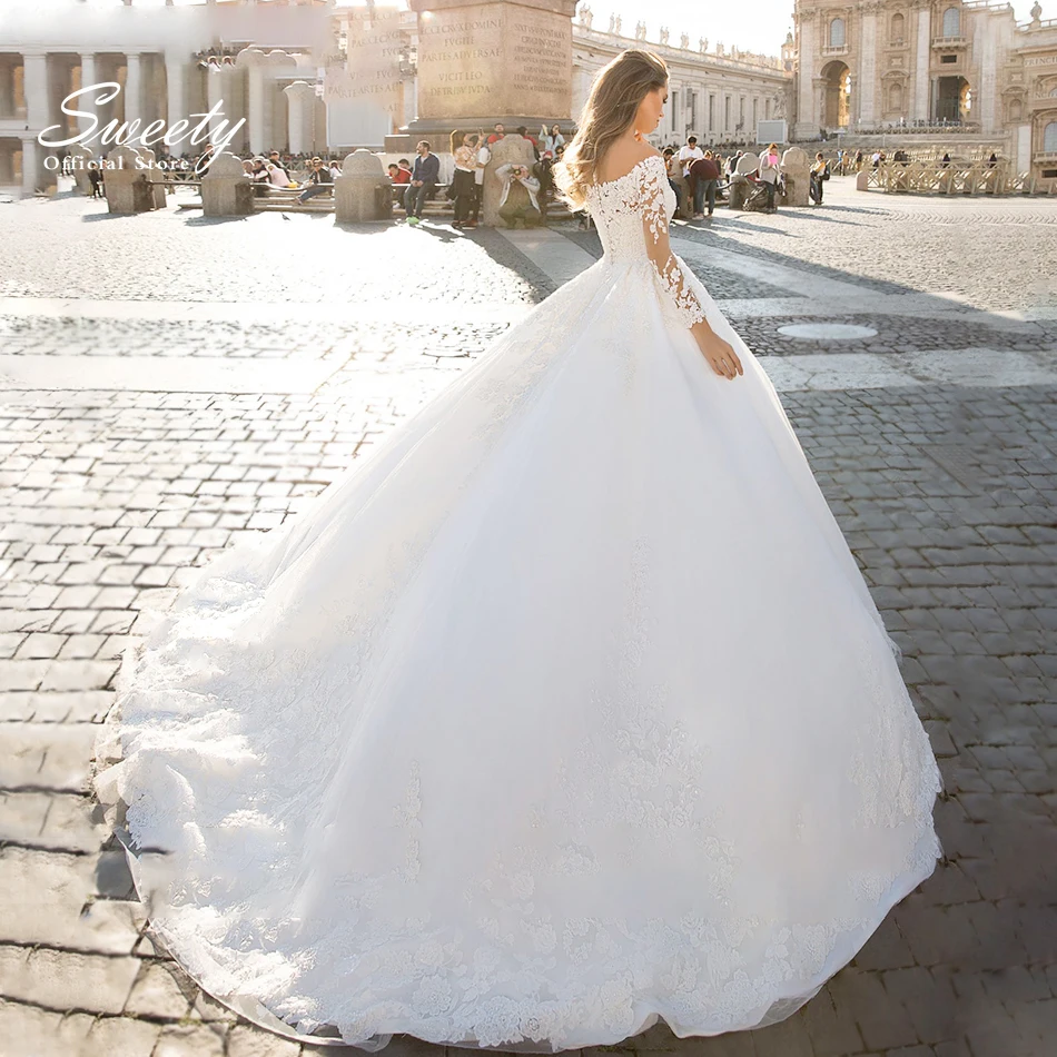 Robe de mariée de luxe en Organza soyeux, tenue de bal de princesse, col bateau, sans manches, avec fermeture éclair à l'arrière, avec des appliques