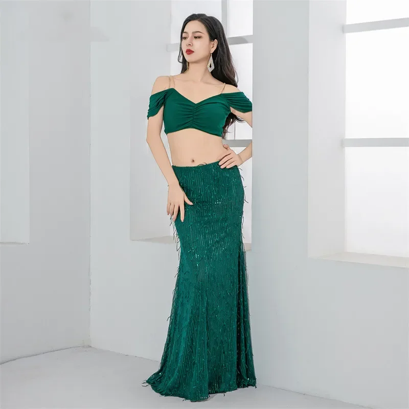 costumi-da-danza-del-ventre-femminili-top-a-maniche-corte-e-gonna-lunga-a-coda-di-pesce-set-2-pezzi-con-paillettes-scintillanti-e-frange-per-allenamento-di-danza-orientale