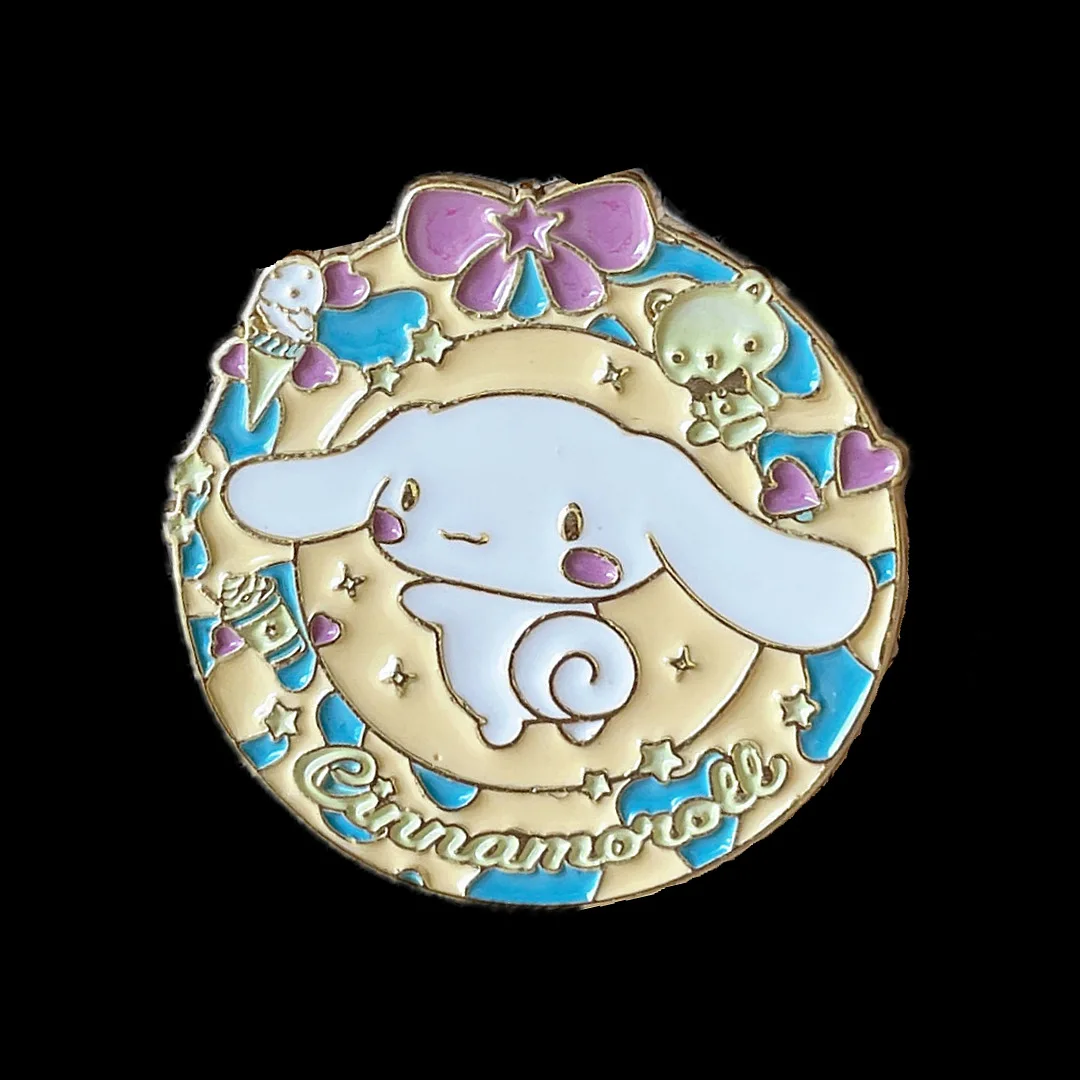 Broche de Sanrio de dibujos animados para hombres y mujeres, Hello Kitty, lindo Kuromi, Jade Gui, perro, Pacha, perro, emblema de aleación, ropa, colgante de mochila