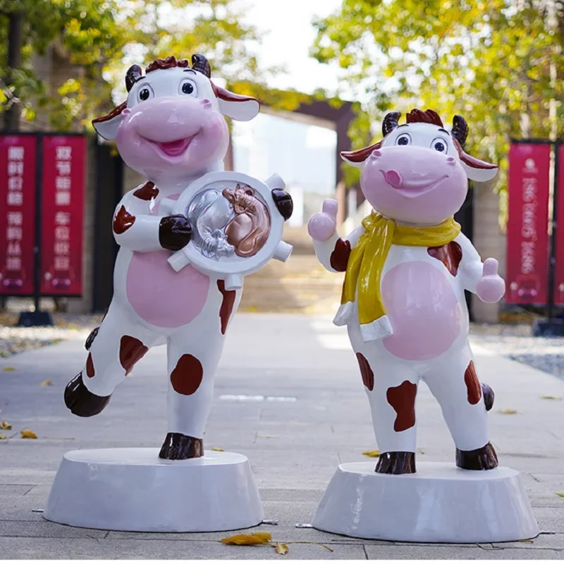 Cartoon cow sculpture decoration kindergarten outdoor creative decoration sculpture ranch farm decorative model sculpture