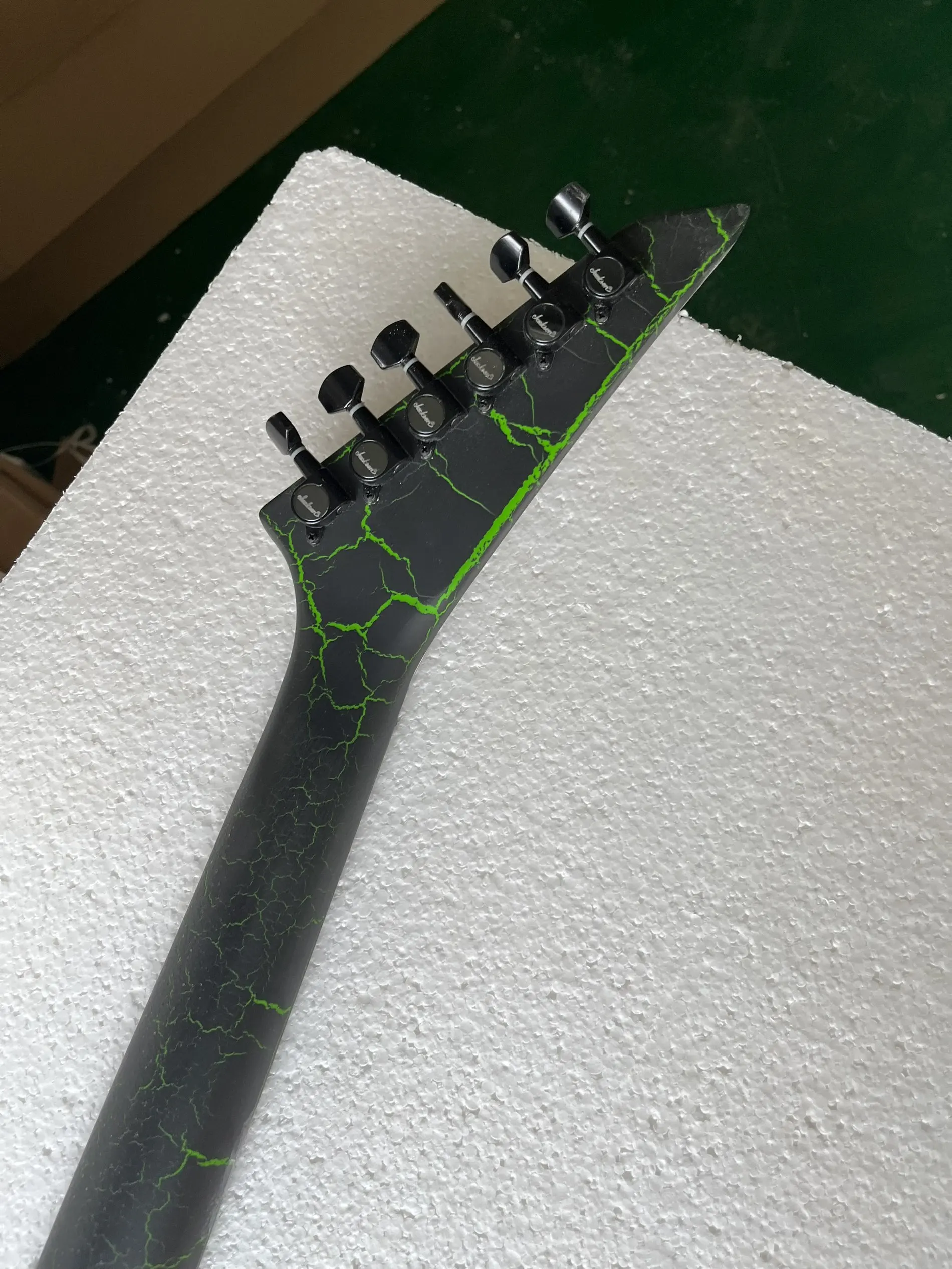 Black Body Electric Guitar with Rosewood Fretboard,Black Hardware,Provide customized service view 5