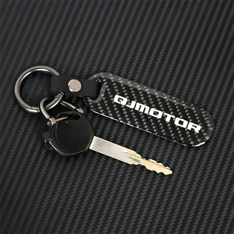 Motorcycle Key Chain Carbon Fiber Keychain For QJMOTO QJ SRT 800 800X 800SX 800SRT SRT 800X 800 SVT 650 X SRT700 Accessories