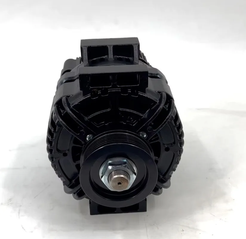 HEH324J03 Yuchai engine brand new alternator