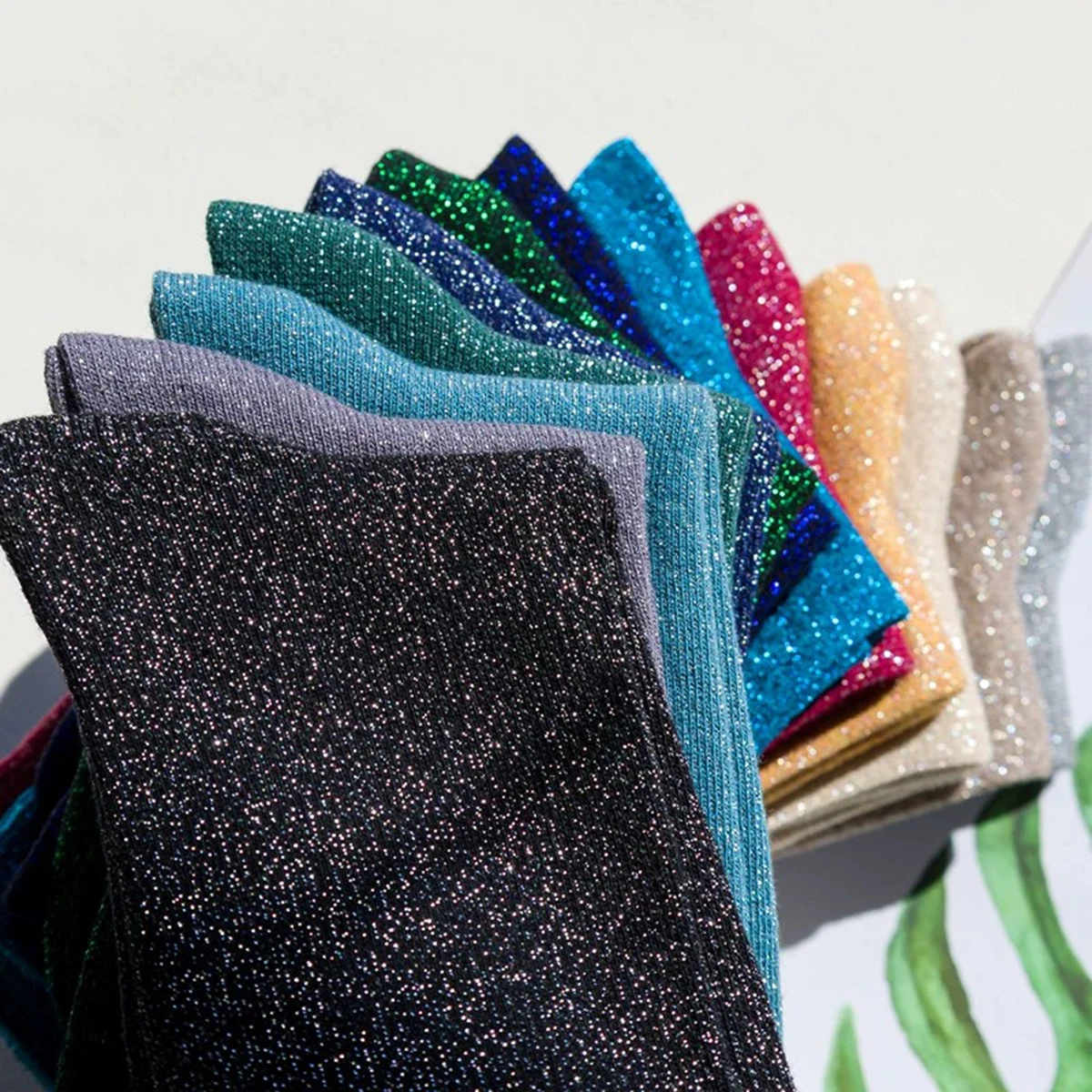 3 زوج/مجموعة المرأة أزياء مثير لامعة الجوارب الكورية نمط الذهب والفضة الحرير الحلوى Coloredsocks الفاخرة تصميم جودة عالية