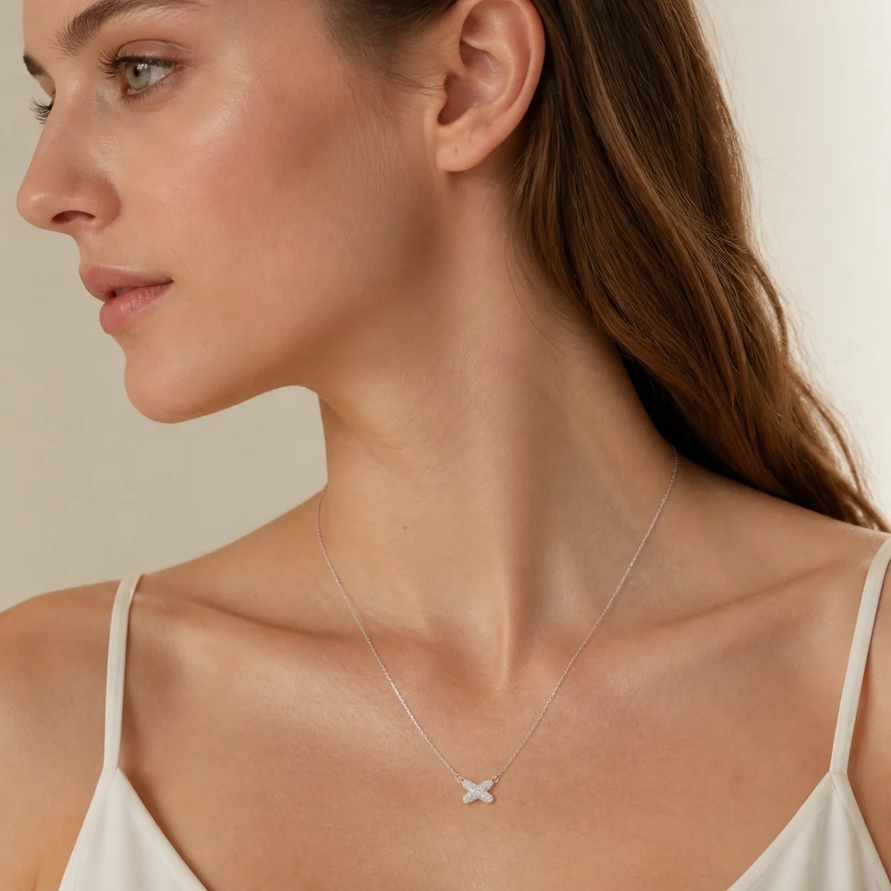 D Color Moissanite X Cross Pendant Necklace 925 Sterling Silver Paved Crossover Clavicle Chain Fashion Jewelry for Women