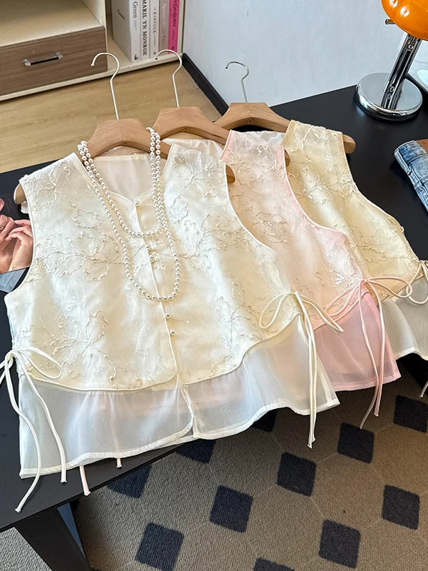 

New Chinese Style Heavy Embroidery Lace Patchwork V-neck Women's Vest Summer Retro Belted Decorative Top Breathable Cotton Li...