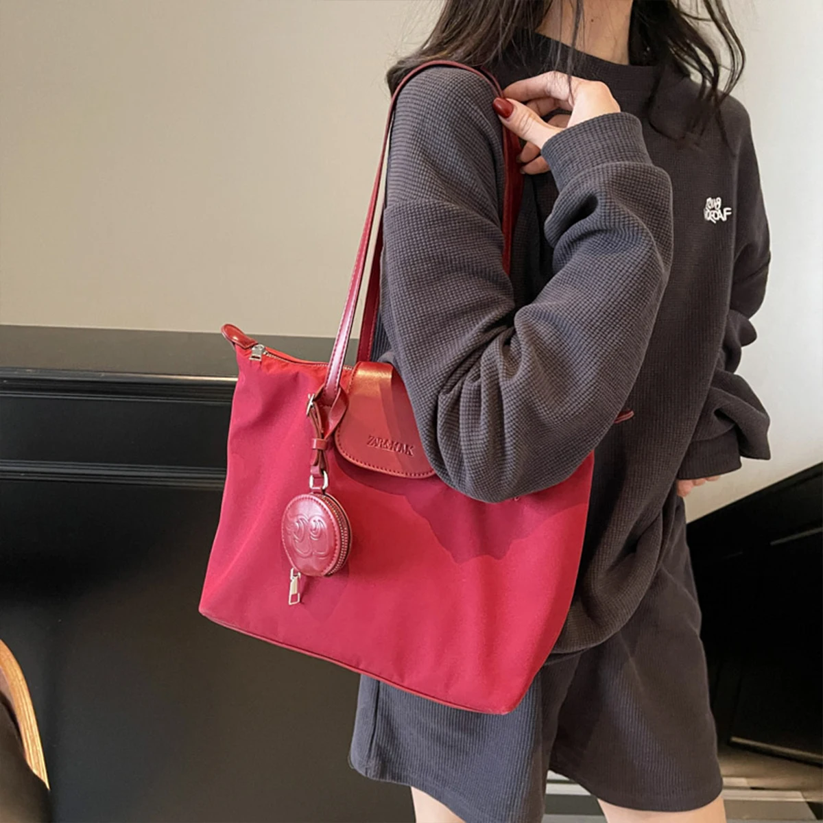 Fashion Ladies Dump…