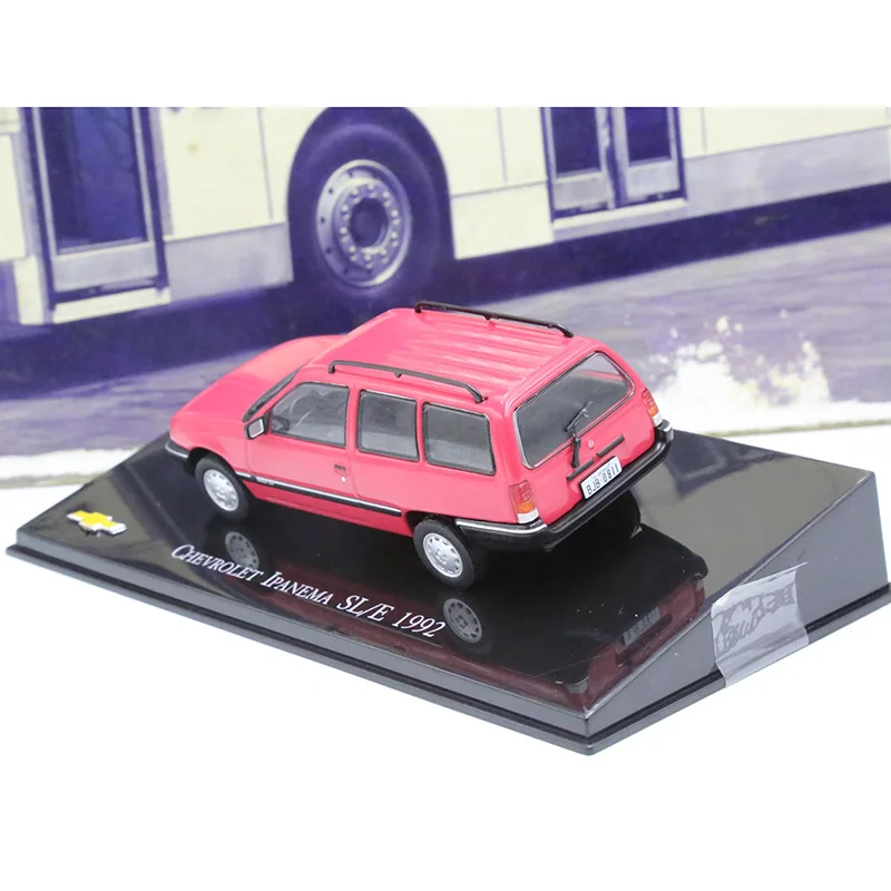 Diecast 1:43 Scale IPANEMA SL/E 1992 Alloy Car Model Collection Souvenir Display Ornaments Vehicle Toy