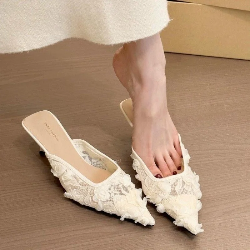 

2025 Woman's Slippers Heeled Mules Pointed Toe Slides Low Fur Flip Flops 2025 High Soft Cover Plush Cotton Fabric Rome Rubber