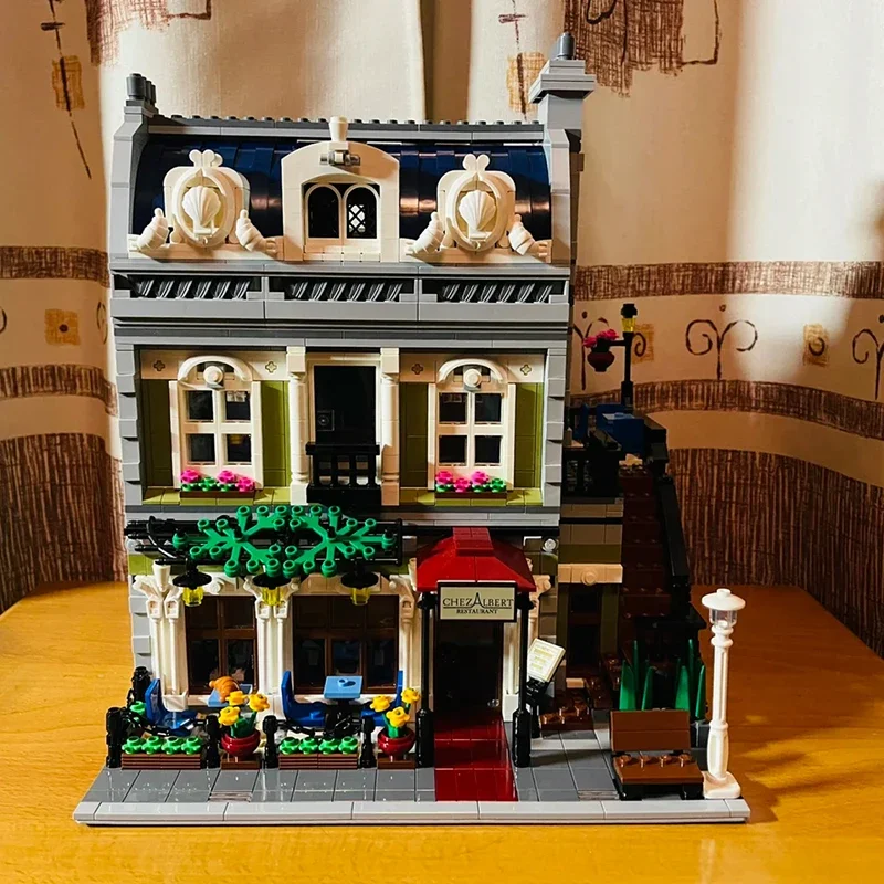 2469 pièces de décoration de chambre, blocs de construction de restaurant, modèle de maison en briques, compatibles avec le set 10243, cadeaux d'anniversaire pour adultes