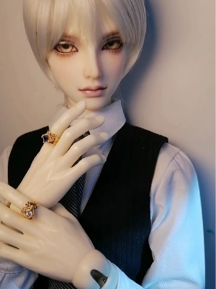 D03-P657 children toy BJD DD SD MSD    Strong uncle doll's Photo props Accessoriess ring finger 1pcs