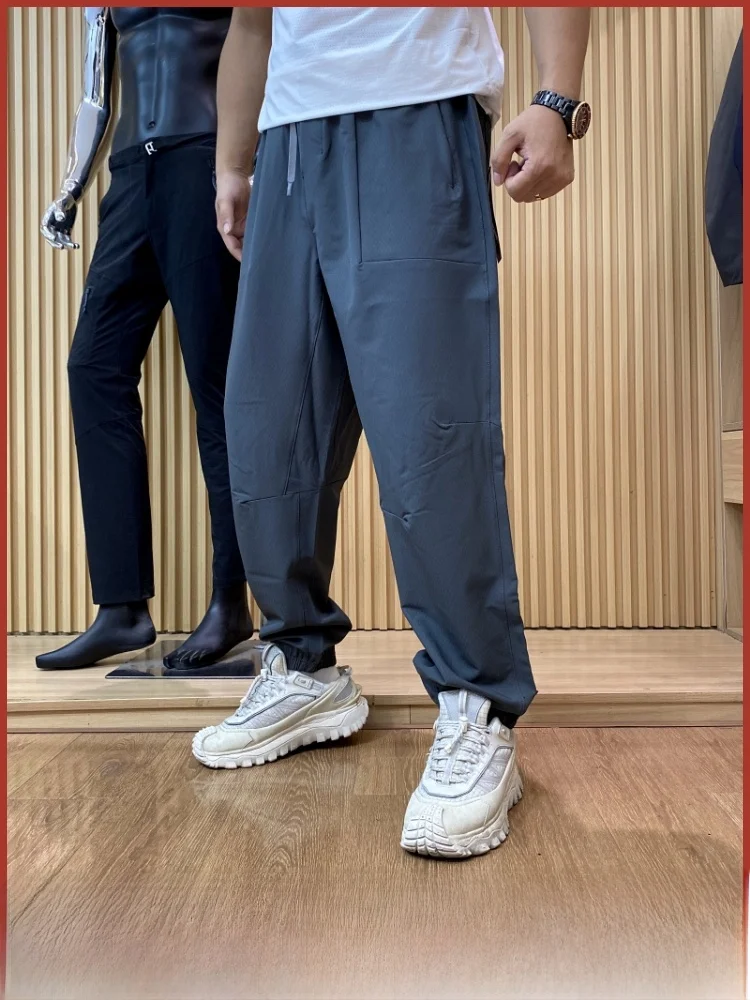 

Qui Dry Outdoor Men's Casual Pants Elastic Waist Cuffed Loose Fit Tonal Embroidery Functional Sle Summer Seasonal Wear