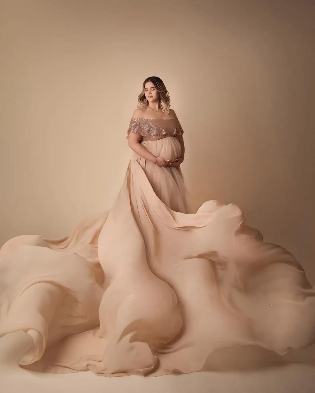 Sequins and Chiffon A-Line Flowing Photography Dresses for Pregnant Woman Champagne Maternity Dress Custom Made High Quality