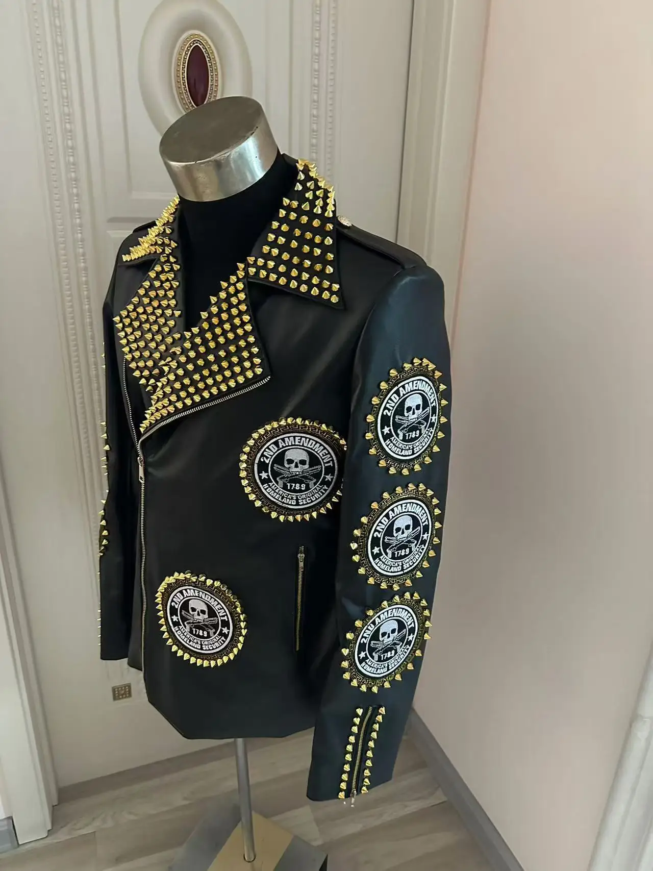 Customized Fashion Cool Men Rivets Motocycle Leather Jacket Party Stage Show Performance Coat Bar Club Male Singer Dance Wear