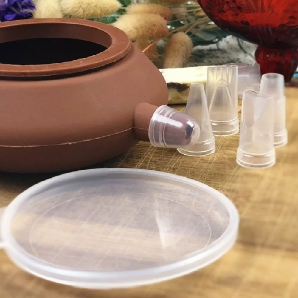Silicone Macaron Piping Pot Non-stick Reusable Macaron Piping Device Food Grade with 5 Nozzle Tips Cream Butter Dispenser Home
