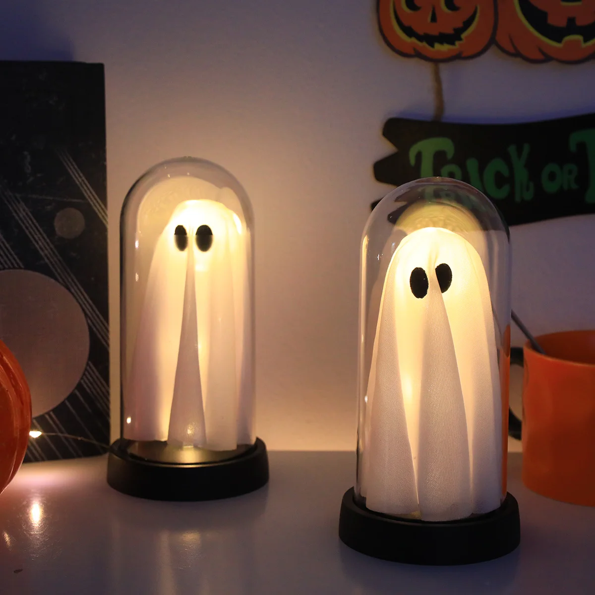 Novelty Light-Up Ghost Glass Dome LED Lamp, Unique Spooky Warm Light Table Decor for Halloween Home Desktop Party Holiday Gift