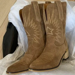 Vintage haftowane buty rycerskie jesienne damskie kowbojki z dalekiego zachodu spiczaste Plus rozmiar Chunky Heel buty górskie Botas Femininas