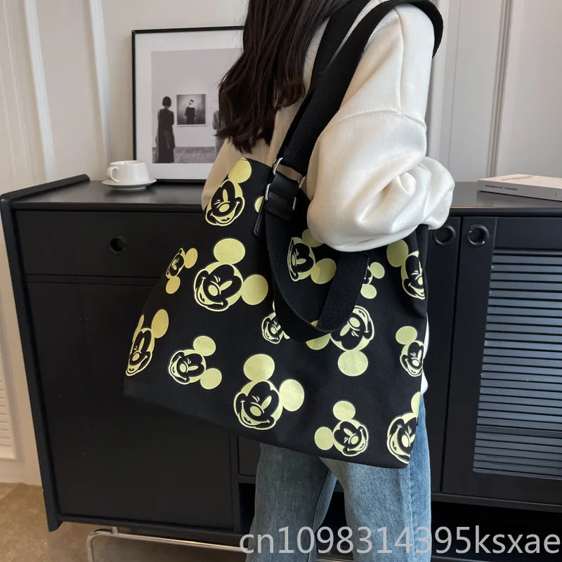 Bolso de hombro de lona de gran capacidad de Disney para mujer, bonito bolso cruzado de Mickey Mouse, bolso de diseñador de lujo para uso diario de estudiantes