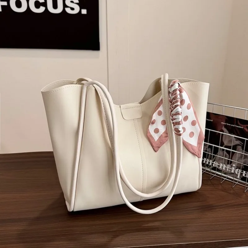 CEEKAY Damen-Tragetasche, cremeweiß, weiches PU-Leder, große Schulterhandtasche mit Schal-Detail und Beutel-Set, für den täglichen Pendelverkehr, lässig – Detail 39