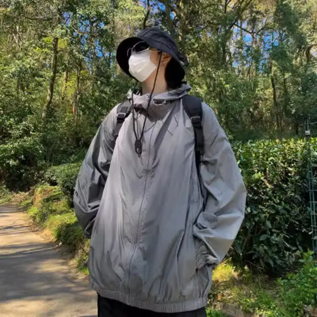 

Мужская летняя тонкая куртка 250 Pou, водонепроницаемая спортивная одежда для защиты от солнца на открытом воздухе, свободная посадка с капюшоном и застежкой-молнией, длинная одежда...