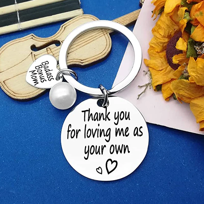 StepMom Keychain Appreciation Gift for Step Mother Bonus Mom Jewelry Thank You for Loving Me Keyring Birthday Mothers Day Gift