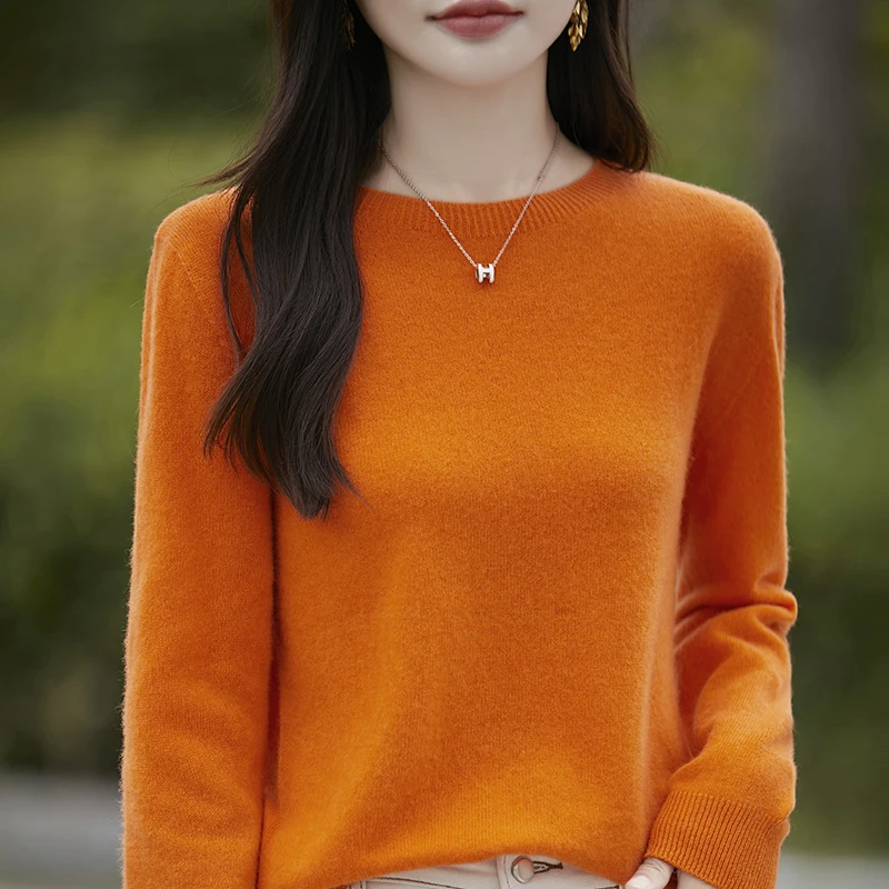 Autumn  Has launched A New Women\'s Knitted Pullover With A Round Neck Design, Solid Color, loose Fit, Creating A Fashionable