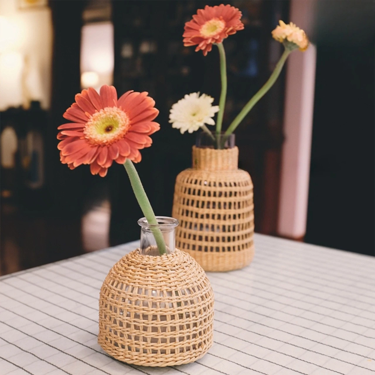 

Стеклянная ваза для цветов с крышкой из ротанга Ваза для цветов Соломенная тканая стеклянная ваза Контейнер для бутонов Вазы для фермерского дома для украшения стола