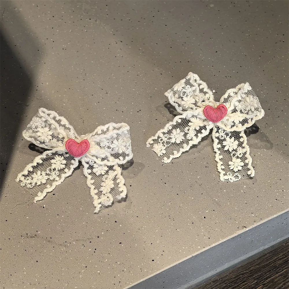 

New Love Lace Bow Shoelaces with Cute Cartoon Dog Charm - DIY Detachable Sneaker Accessories for Fashionable Shoe Decorations