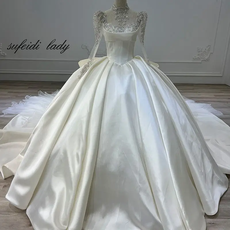 2022 Satin Wedding Dresses Lace Long Sleeves Classic Customize Wedding Gowns Bride Dress