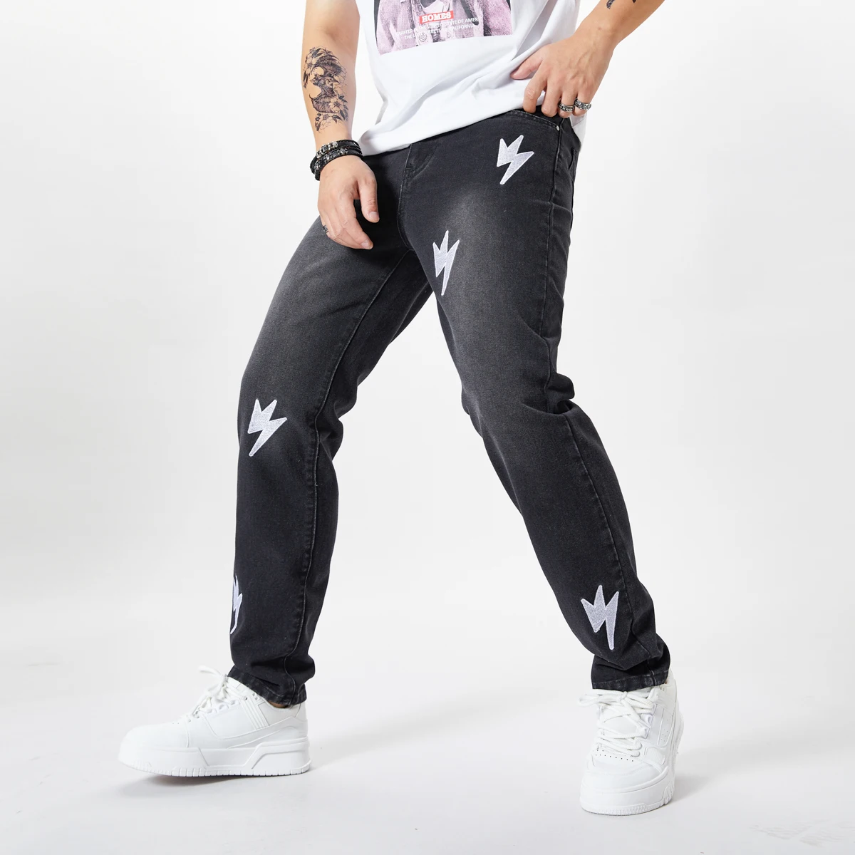 

Edgy Lightning Embroidery Men's Black Jeans Mid Rise Straight Leg Hand-Sanded Comfort Denim Pants Urban Streetwear