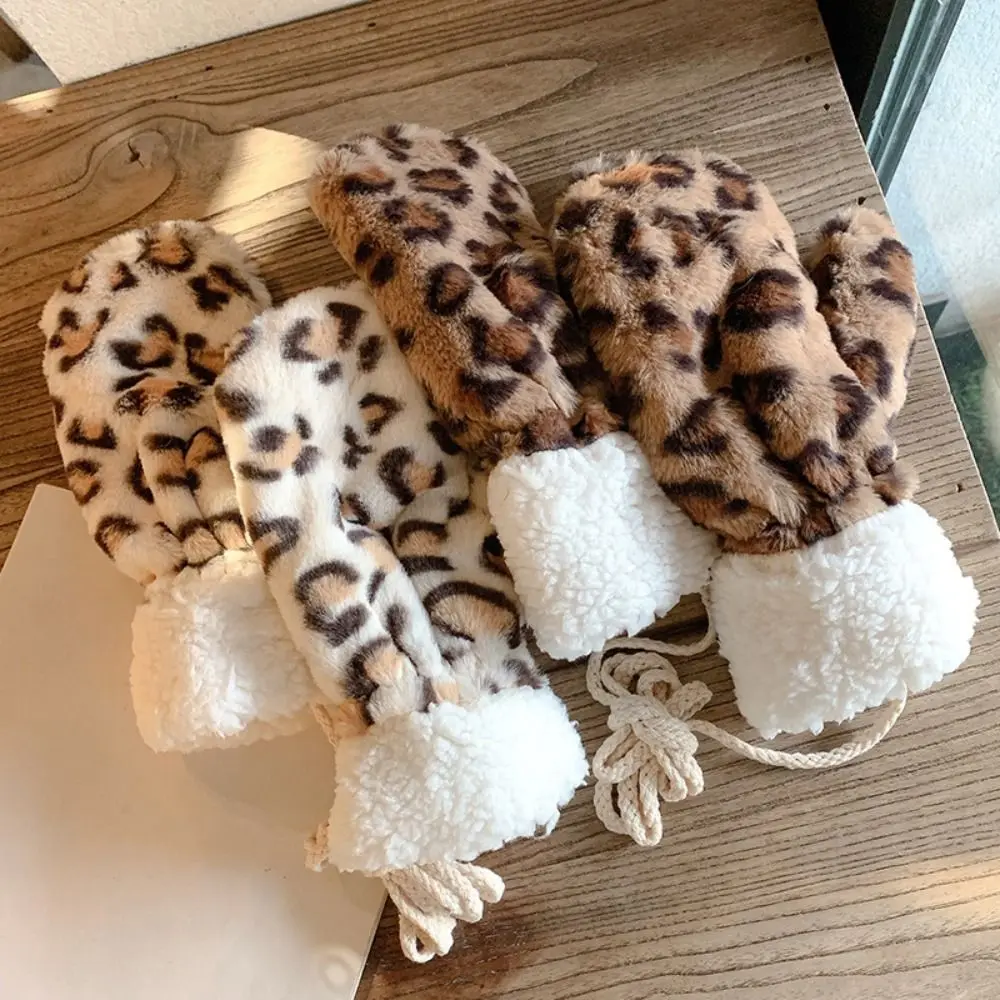 Cute Leopard Print Gloves Cow Printed Halter Design Winter Gloves Fleece Lined Soft Autumn Gloves Winter